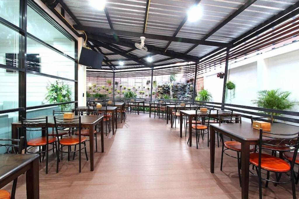Thanburi Hotel Udon Thani Dış mekan fotoğraf